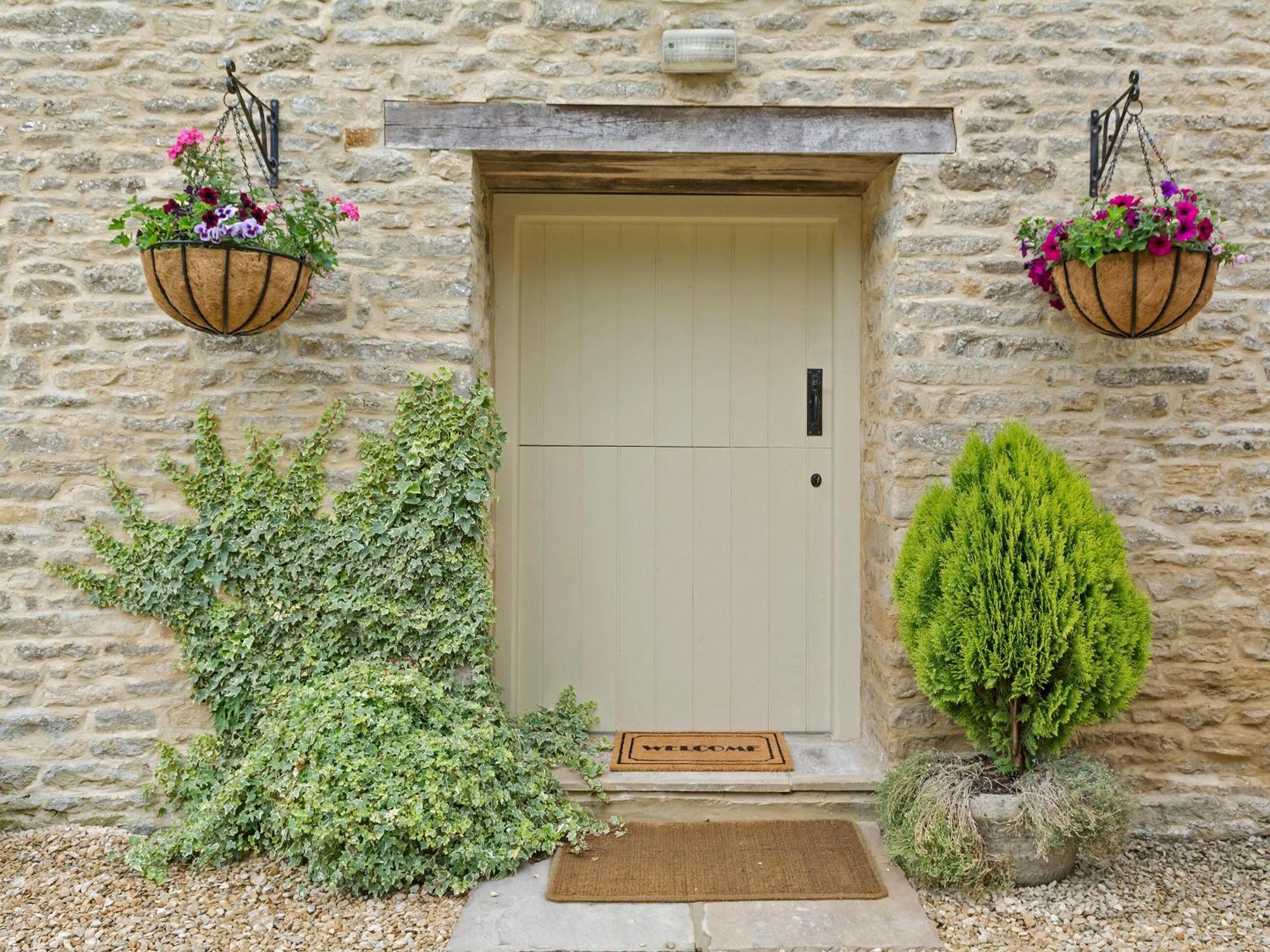 Flowers Barn Daglingworth 외부 사진